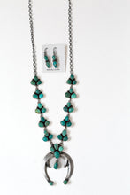 Load image into Gallery viewer, Naja Statement Necklace
