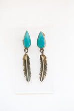 Load image into Gallery viewer, Feather Post Earring | Style B
