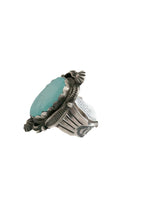 Load image into Gallery viewer, Benny Ramone Statement Ring | Size 6.5
