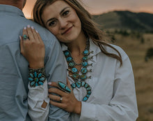 Load image into Gallery viewer, Sonoran Gold Flower Cluster Statement Cuff
